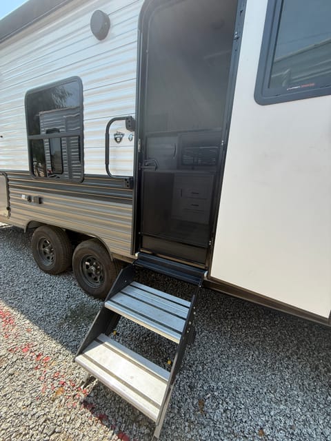 New Farmhouse Jayco Flight SLX Travel Trailer Towable trailer in Temecula