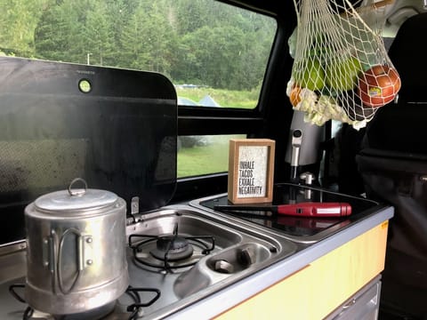 Modern Pop-Top Camper, Fully Loaded Campervan in Leucadia