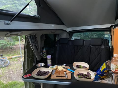 Modern Pop-Top Camper, Fully Loaded Campervan in Leucadia