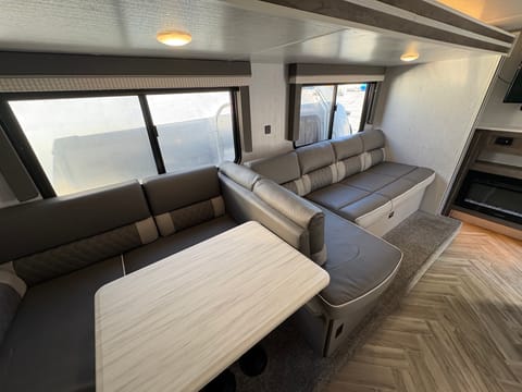 TKG Forest River Travel Trailer Towable trailer in Menifee