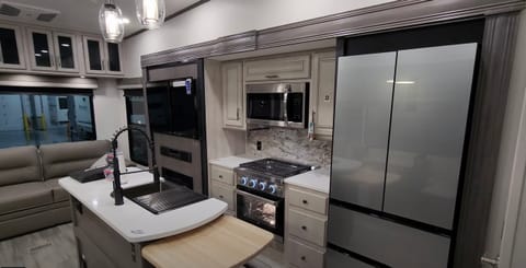 Explore Nature in the Luxurious Forest River Glamping Retreat-Delivery Only Towable trailer in San Antonio