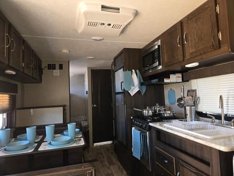 L'Italiana RV Rental Towable trailer in Northglenn