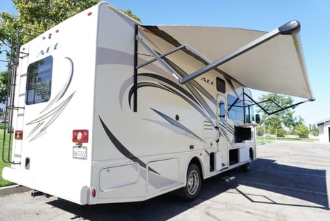 Rolling Retreat Drivable vehicle in Chino