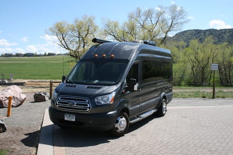 Adventure-Ready 2018 Coachmen Crossfit 22D – Compact Luxury on Wheels Drivable vehicle in Englewood