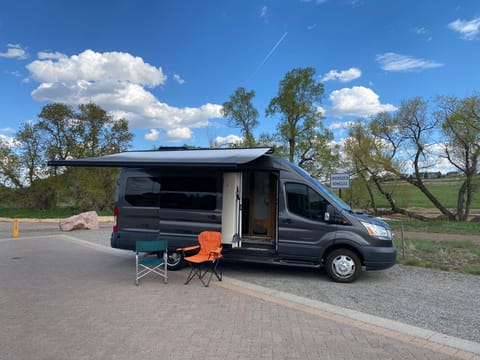 Adventure-Ready 2018 Coachmen Crossfit 22D – Compact Luxury on Wheels Drivable vehicle in Englewood