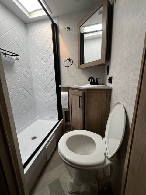 2022 Ember Overland NBTX1610 Towable trailer in New Braunfels