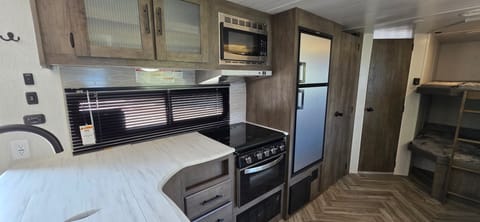 "Trailer Swift" ready for large families to enjoy! Towable trailer in Arrowhead Farms