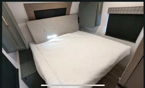 GEERWOODS Mobile Hotel Towable trailer in Eugene