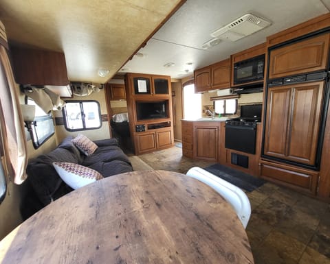 Fly high with the Eagle by Jayco (JE1) Towable trailer in Temecula