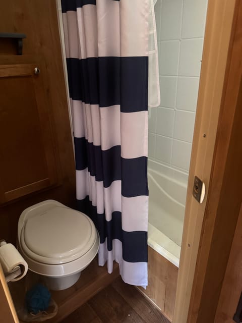 2017 Riverside RV Retro 189R Towable trailer in Yellow Springs