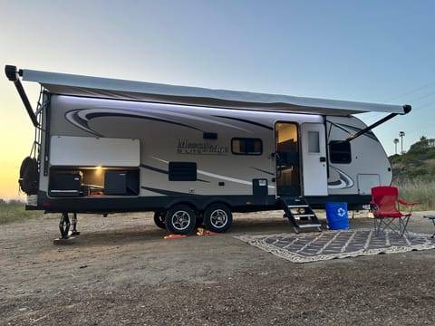 Adventure-Ready Travel Trailer – Comfort, Style & Everything You Need! Towable trailer in San Marcos