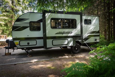 2025 Jayco Jay Feather Micro 199MBS Towable trailer in Tanasbourne