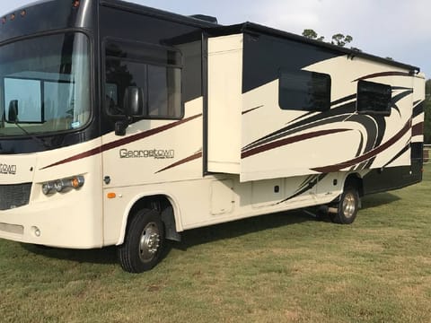 2015 Forest River Georgetown Véhicule routier in Anthem