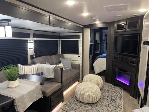 "Rambler" - Glamping comfort Towable trailer in Rio Rancho