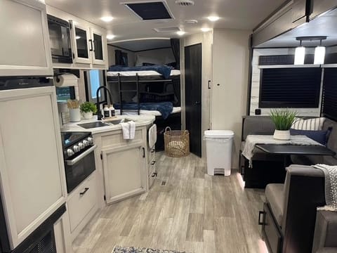 "Rambler" - Glamping comfort Towable trailer in Rio Rancho