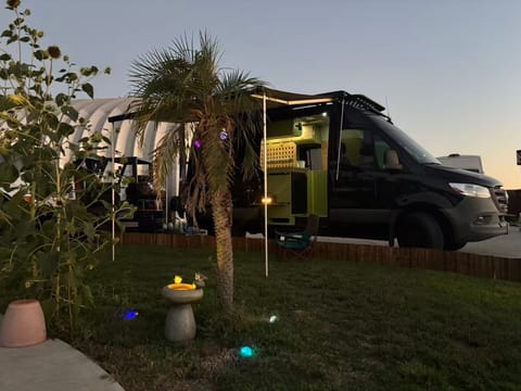 "Avocado" - SPRING LE TOUR's Mercedes 144 High Roof Van Drivable vehicle in Chino