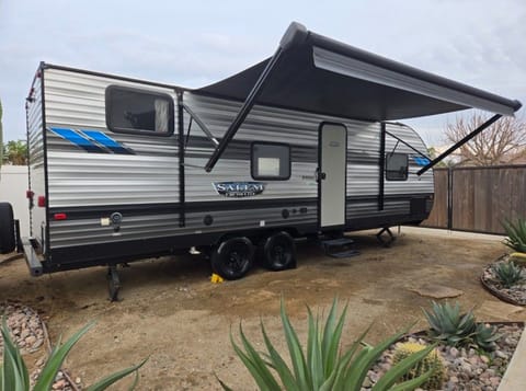 Roam n' Rest Travel Trailer Towable trailer in Eastvale