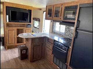 2018 Cruise 33 - Rate includes Delivery, Insurance and Fees* Towable trailer in New Braunfels