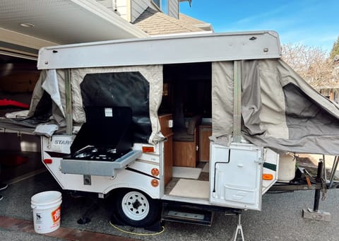 Tony The Tent Trailer Towable trailer in Nanaimo