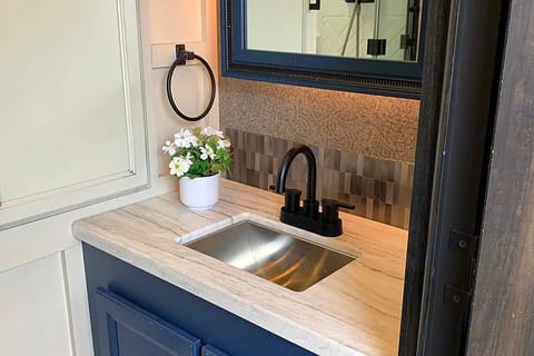 2022 Eagle 39 - Rate includes delivery & all fees* Towable trailer in New Braunfels