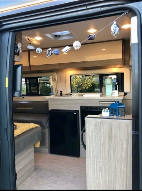 Jayco Swift 20T – Ready-to-Roam RV Drivable vehicle in Concord