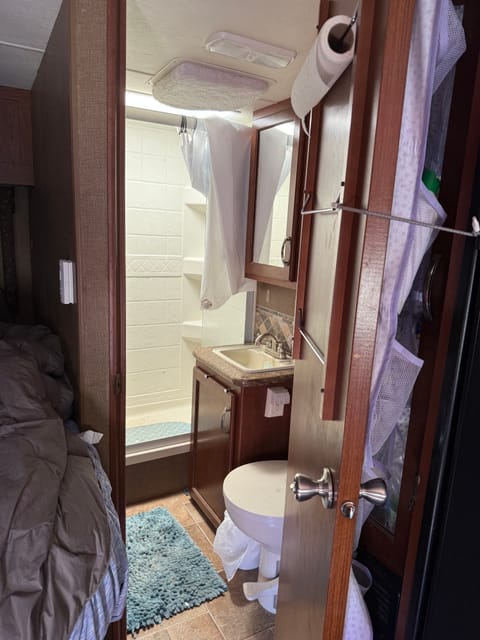 Spacious & Affordable Adventure RV – Colorado Ready! Drivable vehicle in Louisville