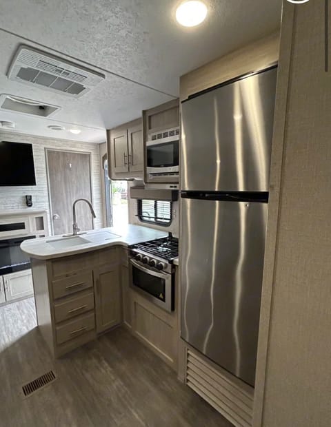 2023 Aurora 38-2 - Rate includes Del & Fees* (Ins is extra) Towable trailer in New Braunfels