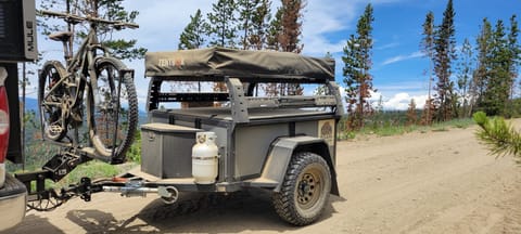 The Roam Wagon - Overland Trailer w/ 4 Person Roof Top Tent Towable trailer in Lakewood