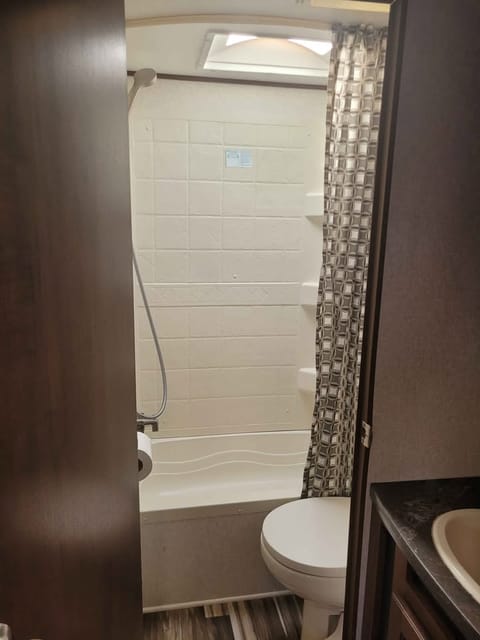 2017 Jayco 26BH Towable trailer in Pitt Meadows