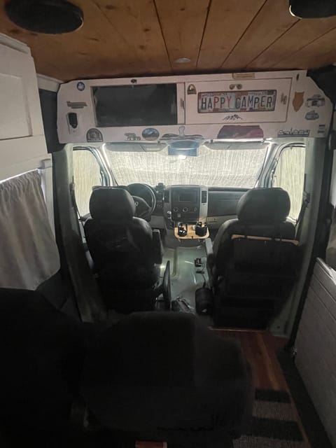 Sight Seeing Family Camper Campervan in Lodi