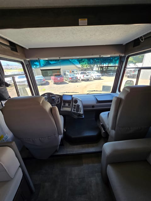 2021 Forest River Coachman Pursuit 31BH Motorhome Drivable vehicle in Spokane Valley