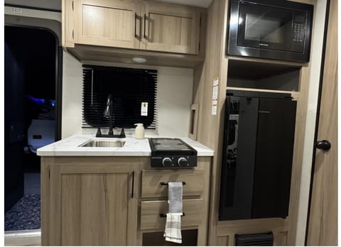 2025 Keystone Coleman light 17bx 2745 lbs Towable trailer in Post Falls