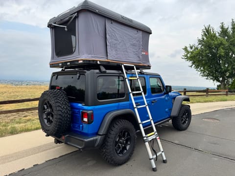 Wrangler with Roofnest Rooftop Tent Drivable vehicle in Northglenn