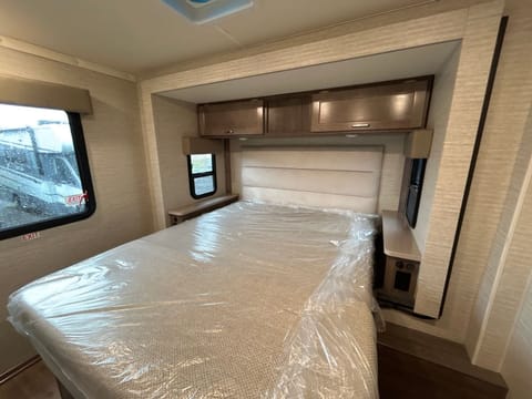 2024 SPIRIT 26T Drivable vehicle in Paine Lake Stickney