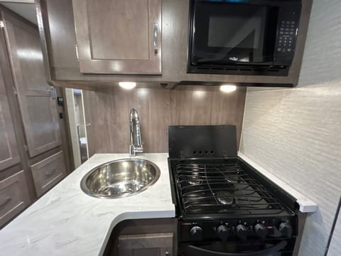 2024 SPIRIT 26T Drivable vehicle in Paine Lake Stickney