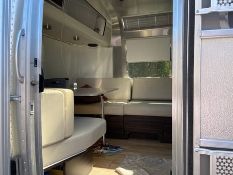 Upgraded 2017 Airstream International Serenity 25ft FB Towable trailer in San Francisco