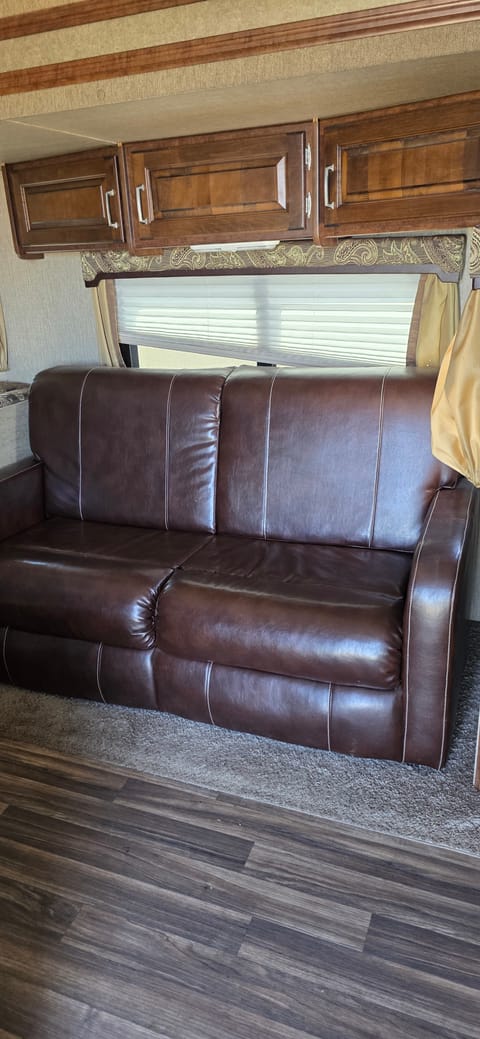 Rv 10 Towable trailer in Fort Carson