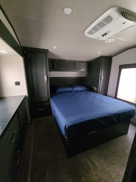 2019 Genesis Supreme Rv Genesis Supreme Towable trailer in Chino