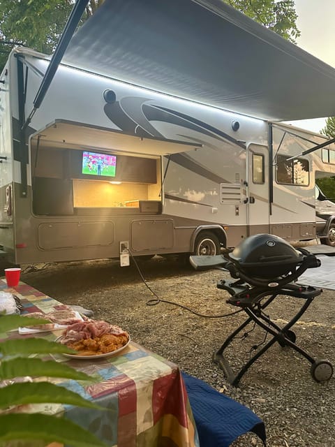 Fully Loaded Luxury Forester, Very spacious. Drivable vehicle in Citrus Heights