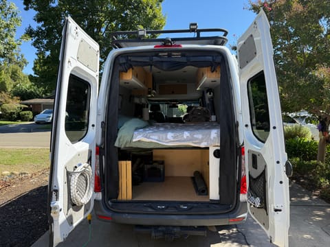 Zeeba Campervan Campervan in Carmichael