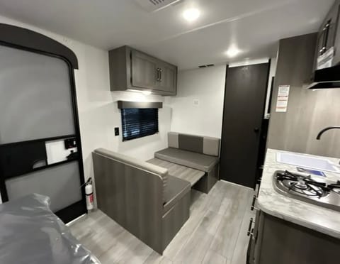 2025 Keystone hideout 175bh Towable trailer in Springdale