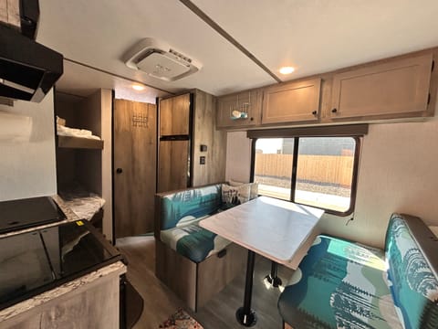 Barnett Bungalow II Towable trailer in Thornton