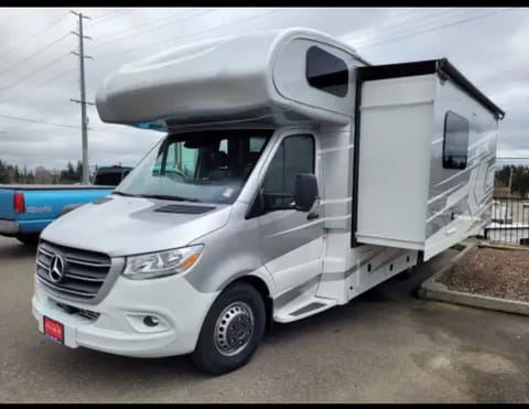 2023 WAYFARER 25RW Drivable vehicle in Paine Lake Stickney