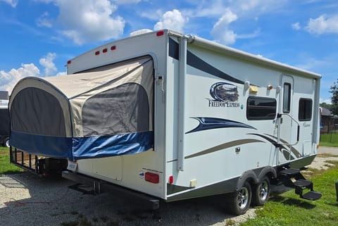 Coachmen-Freedom Express LTZ Towable trailer in Jefferson County