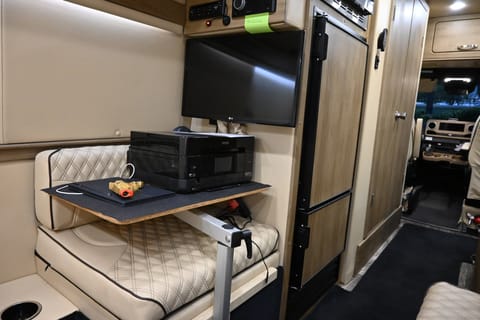 Luxury and Style 2021 Midwestern Automotive Passage Drivable vehicle in Fairfield