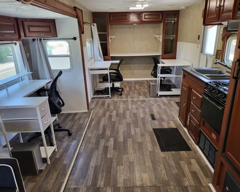 Custom Mobile Office (MO1) Towable trailer in Temecula
