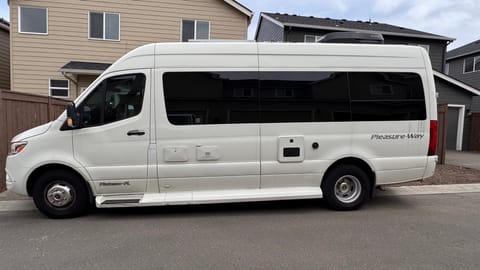 Mani's ClassB Motorhome Drivable vehicle in Tanasbourne