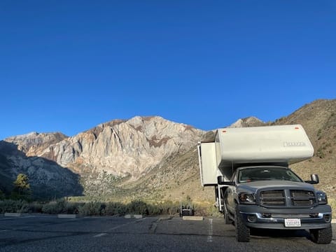 Cab-over / Truck Camper "Jo" - Lance 951 x Dodge Ram 2500 4X4 Drivable vehicle in Rocklin