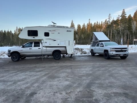 Cab-over / Truck Camper "Jo" - Lance 951 x Dodge Ram 2500 4X4 Drivable vehicle in Rocklin