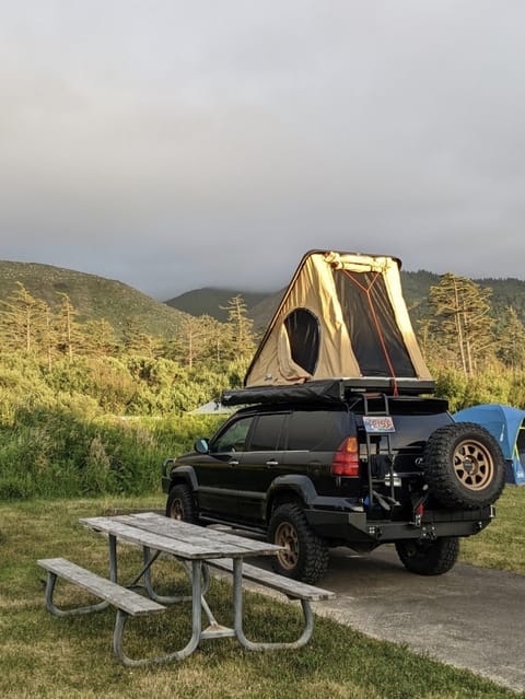 2004 Lexus GX 470 – Clean, Lifted Adventure SUV w/ Autohome Tent Campervan in Vancouver